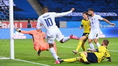 Photo de Ligue des nations : les Bleus l’emportent face à la Suède 1-0 à Solna