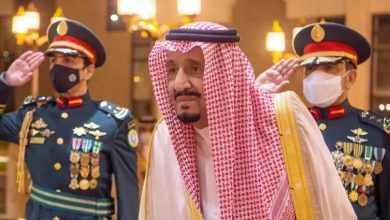 صورة ملك السعودية سلمان بن عبد العزيز سيبقى في المستشفى “للراحة” بعد إجرائه تنظيرا للقولون