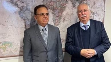 صورة سعادة السفير علي مقراني يقوم بزيارة إلى السيد أندريه فلاهو، وزير الدولة ، عضو البرلمان الفيدرالي البلجيكي
