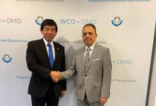 Photo de M. l’Ambassadeur Ali MOKRANI a rencontré le Secrétaire général de l’Organisation mondiale des douanes (O.M.D.), Monsieur Kunio MIKURIYA
