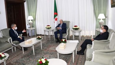 صورة رئيس الجمهورية يستقبل سفير جمهورية بولندا، لدى الجزائر، سعادة السيد فيتولد سبيريدوفيتش