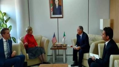 صورة السيد بلاني يستقبل سفيرة الولايات المتحدة الأمريكية بالجزائر