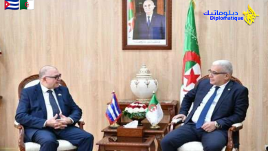 Photo de Le président de l’APN reçoit l’ambassadeur de Cuba en Algérie