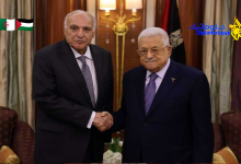 صورة أحمد عطاف يُستقبل من قبل رئيس دولة فلسطين السيد محمود عباس بالرياض